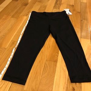 90 Degree stretchy capris XL NWT